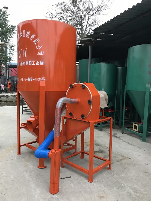 小型飼料粉碎機、制粒機在飼料生產(chǎn)中的關鍵功能與價值